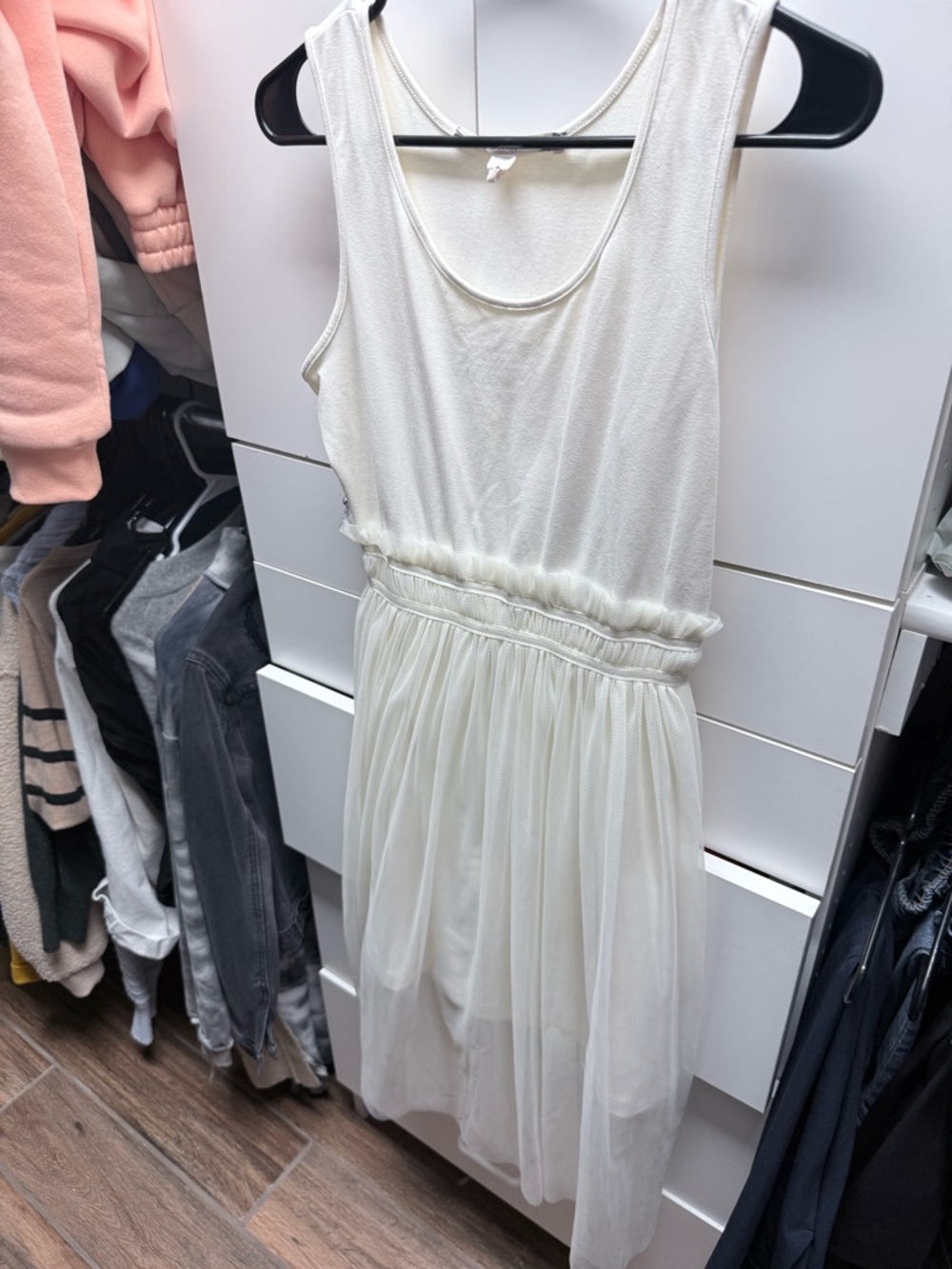 Chelsea & Violet Ivory Tulle Sleeveless Dress Size Medium Fit & Flare